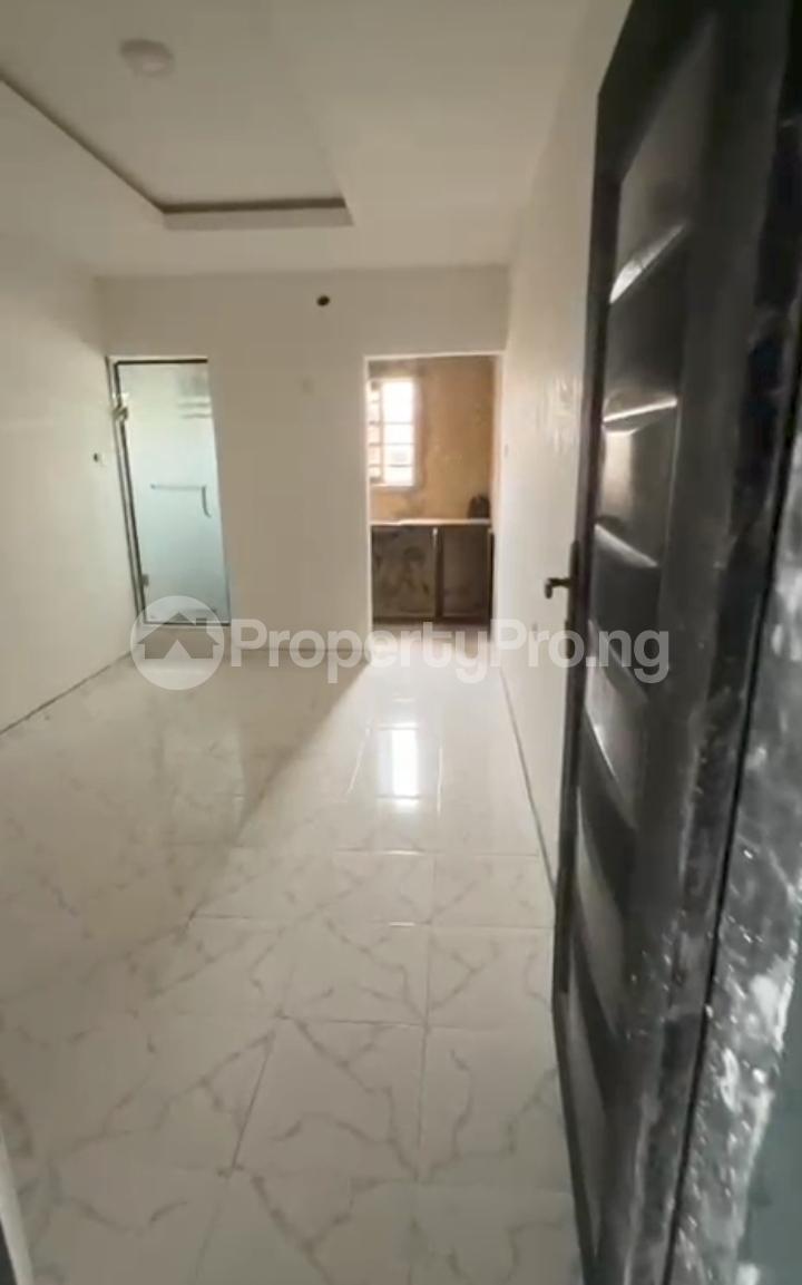 1 bedroom Flat / Apartment for rent Akoka Yaba Lagos