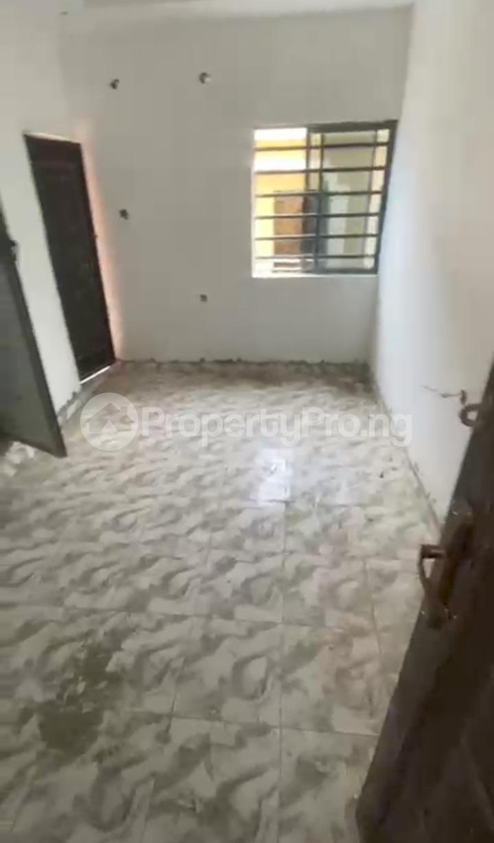 1 bedroom Flat / Apartment for rent Off Pedro Road Shomolu Lagos