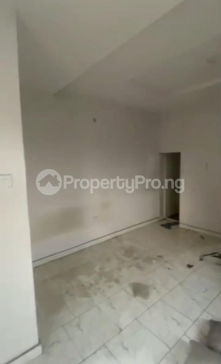 1 bedroom Flat / Apartment for rent Off Market Street Shomolu Lagos