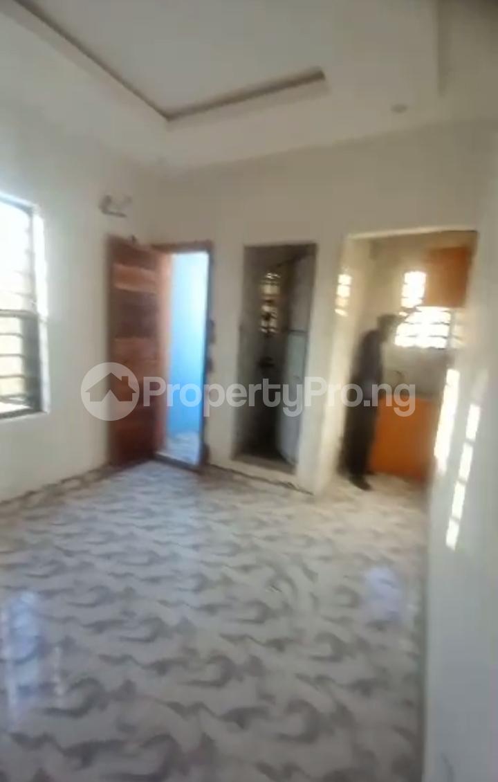 1 bedroom Flat / Apartment for rent Akoka Yaba Lagos - 2