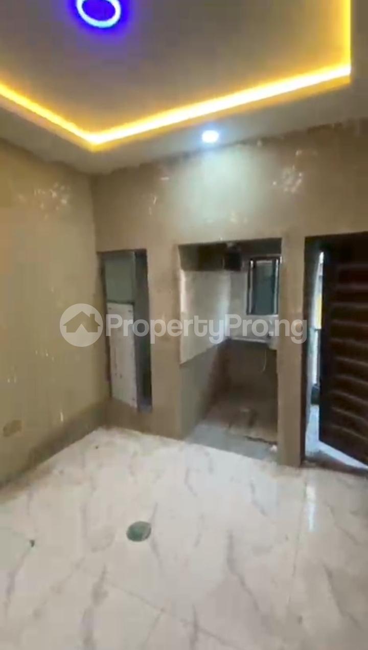 1 bedroom Flat / Apartment for rent Off Shipeolu Road Shomolu Lagos