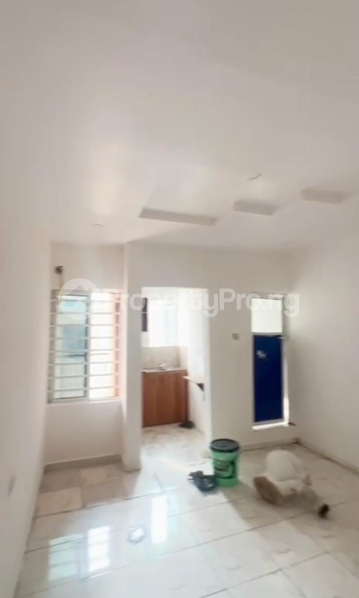 1 bedroom Flat / Apartment for rent Off Pedro Road Shomolu Lagos