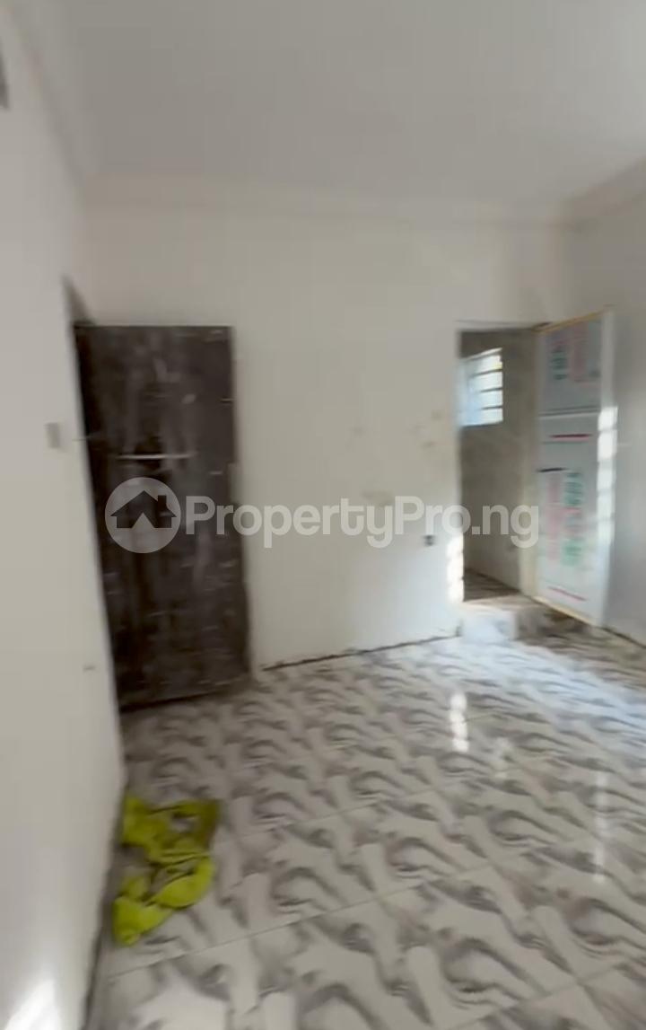 1 bedroom Flat / Apartment for rent Onipanu Shomolu Lagos