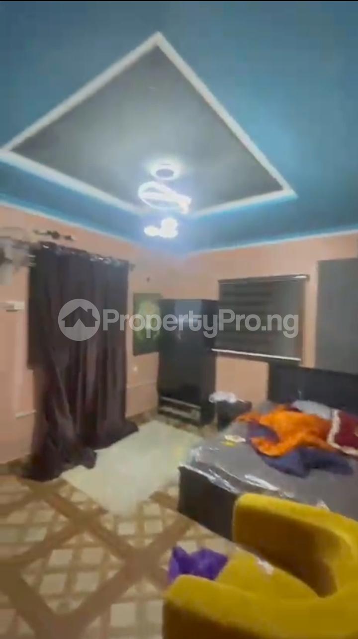 1 bedroom Flat / Apartment for rent Adekunle Yaba Lagos