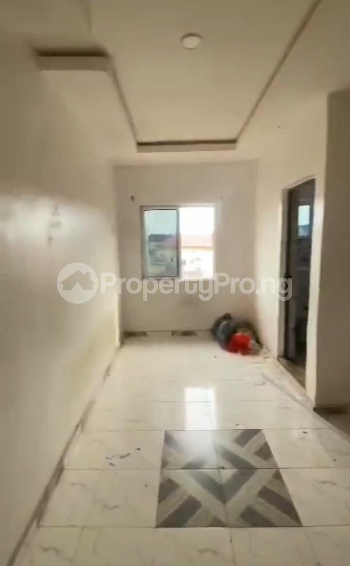1 bedroom Flat / Apartment for rent Onike Yaba Lagos - 0