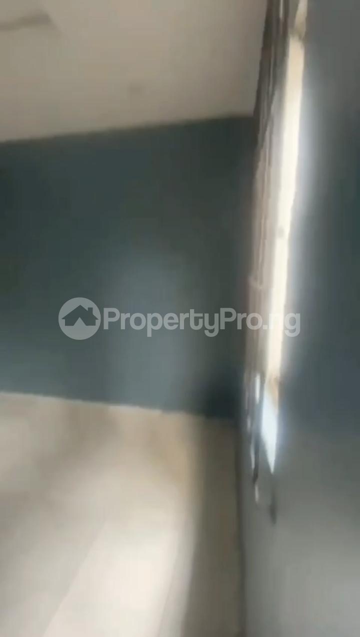 1 bedroom Flat / Apartment for rent Odunsi Bariga Lagos