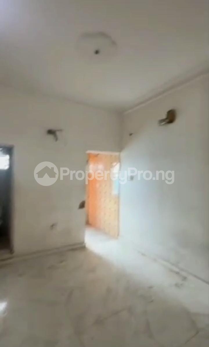 1 bedroom Flat / Apartment for rent Akoka Yaba Lagos