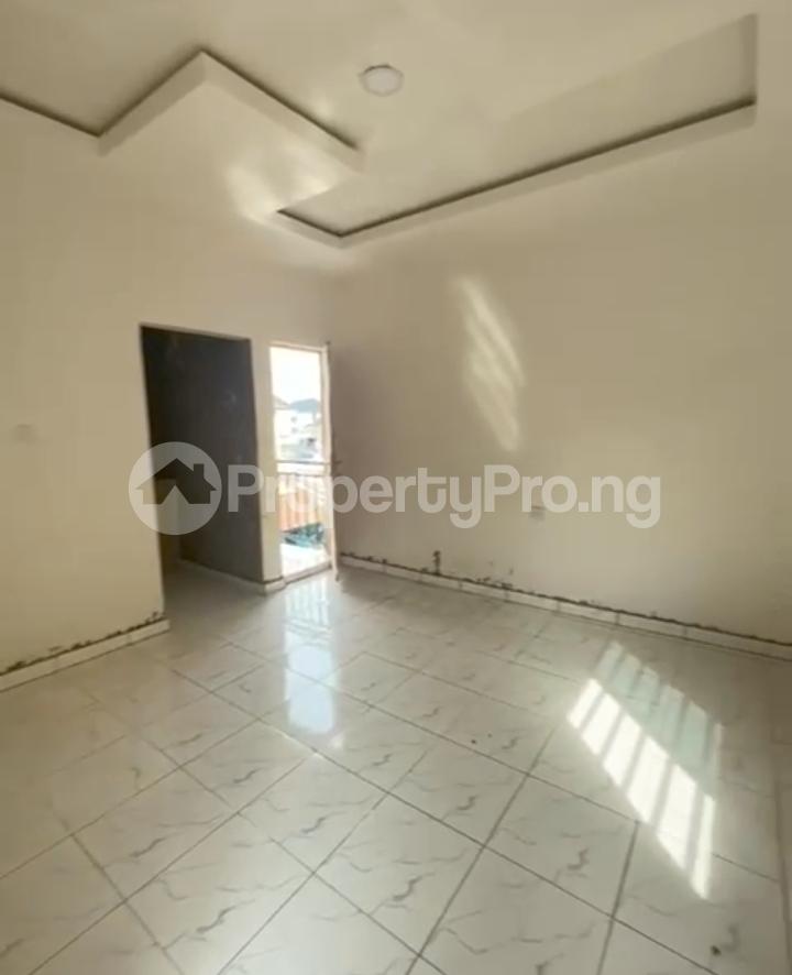 1 bedroom Flat / Apartment for rent Off Fadipe Road Shomolu Lagos