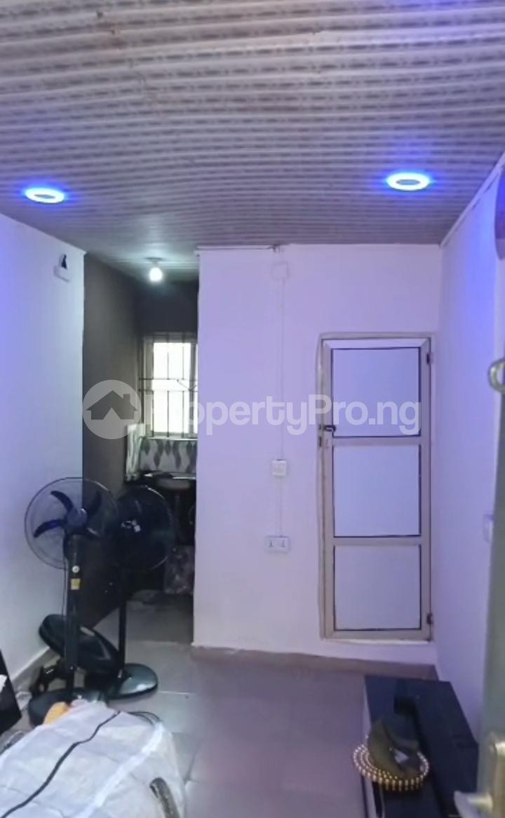 1 bedroom Flat / Apartment for rent Abule-Ijesha Yaba Lagos - 2