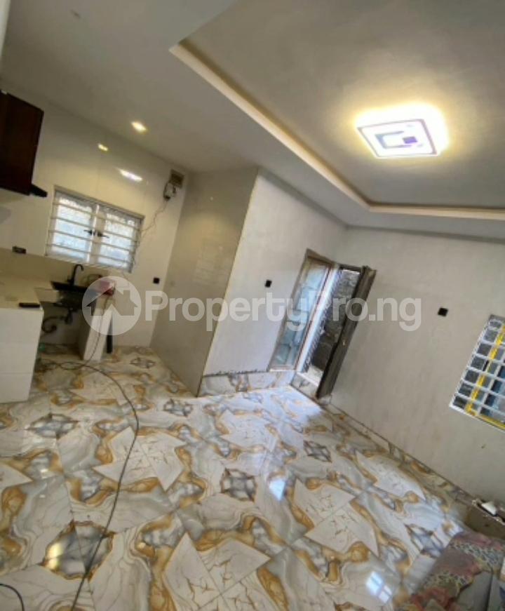 1 bedroom Flat / Apartment for rent Off Adekunle Kuye Surulere Lagos - 4