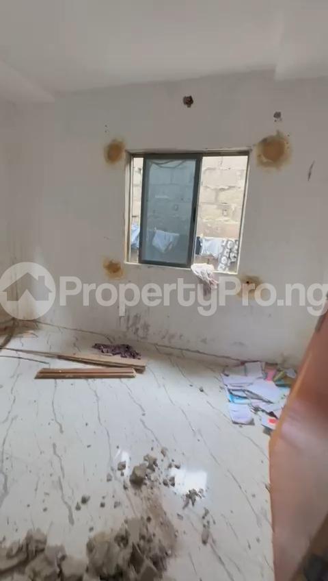 1 bedroom Flat / Apartment for rent Off Market Street, Shomolu Shomolu Lagos