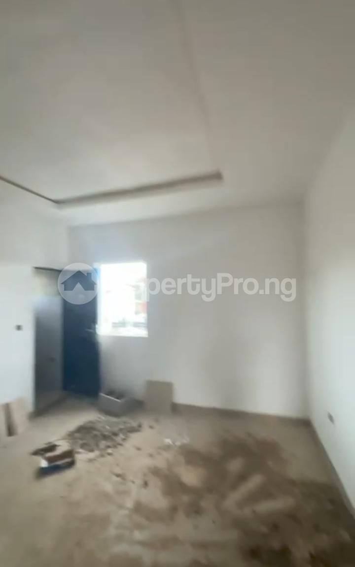 2 bedroom House for rent Shyllon Ilupeju Lagos