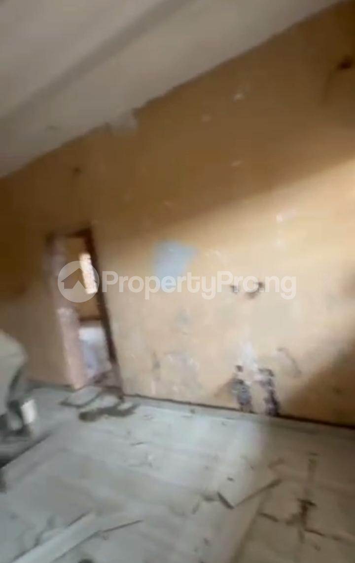 2 bedroom House for rent Fadeyi Yaba Lagos - 2