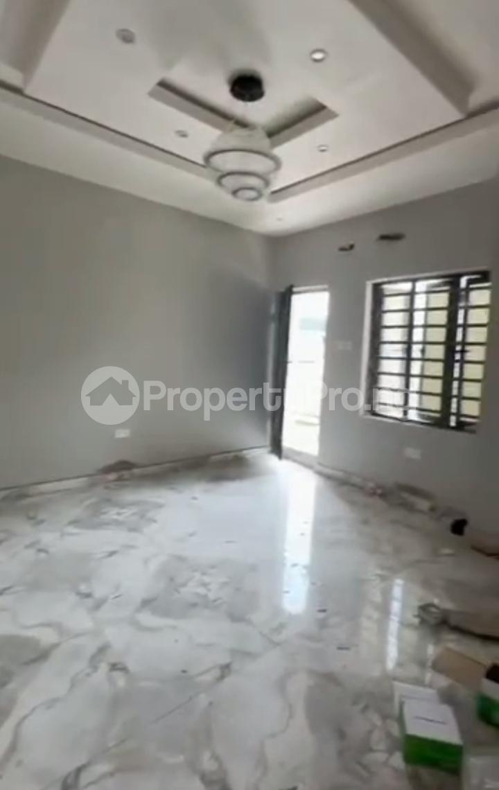 2 bedroom House for rent Shomolu Lagos