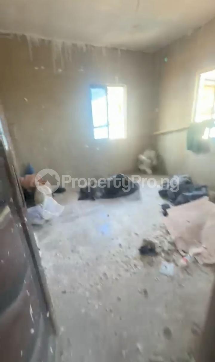 2 bedroom House for rent Fadeyi Onipanu Shomolu Lagos