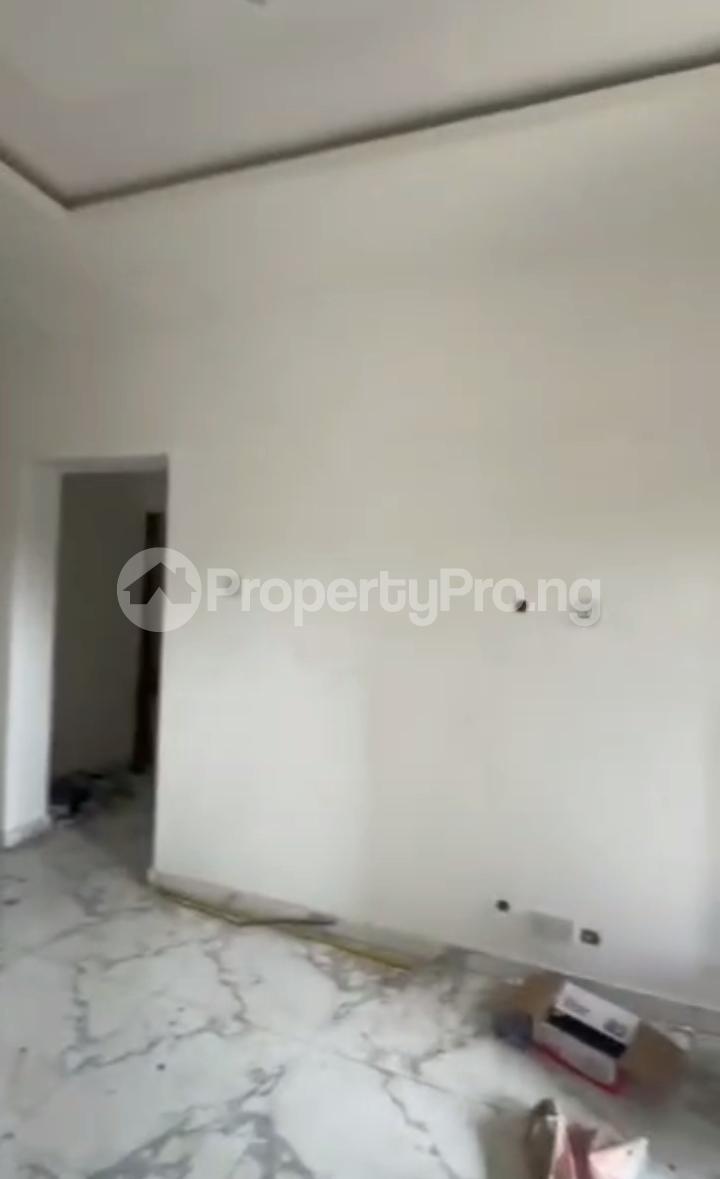 2 bedroom House for rent Off Pako Akoka Yaba Lagos