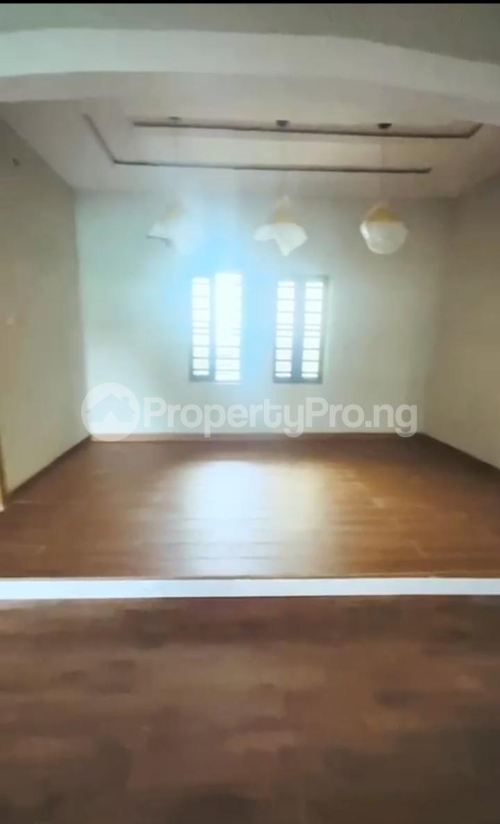 3 bedroom House for rent Mende Maryland Lagos