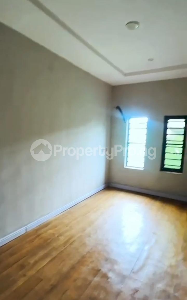 3 bedroom House for rent Mende Maryland Lagos