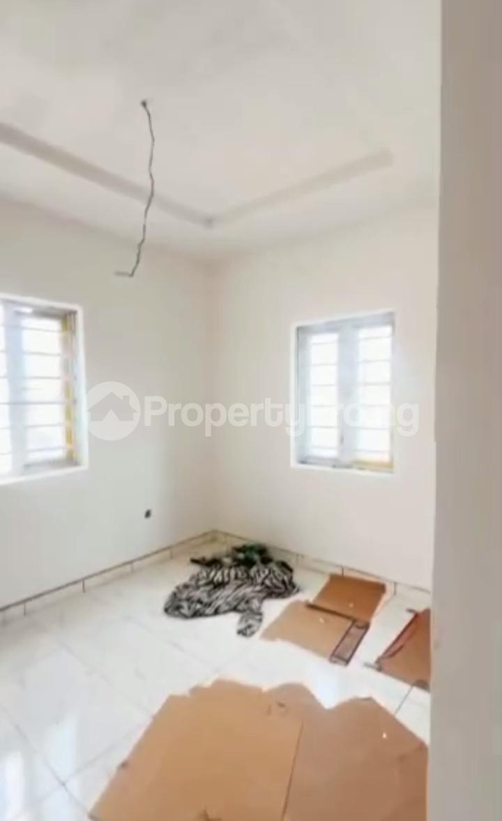 1 bedroom Flat / Apartment for rent Off Market Street Shomolu Lagos - 0