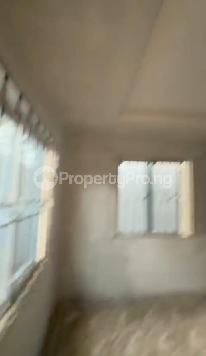1 bedroom Flat / Apartment for rent Fadeyi Shomolu Lagos