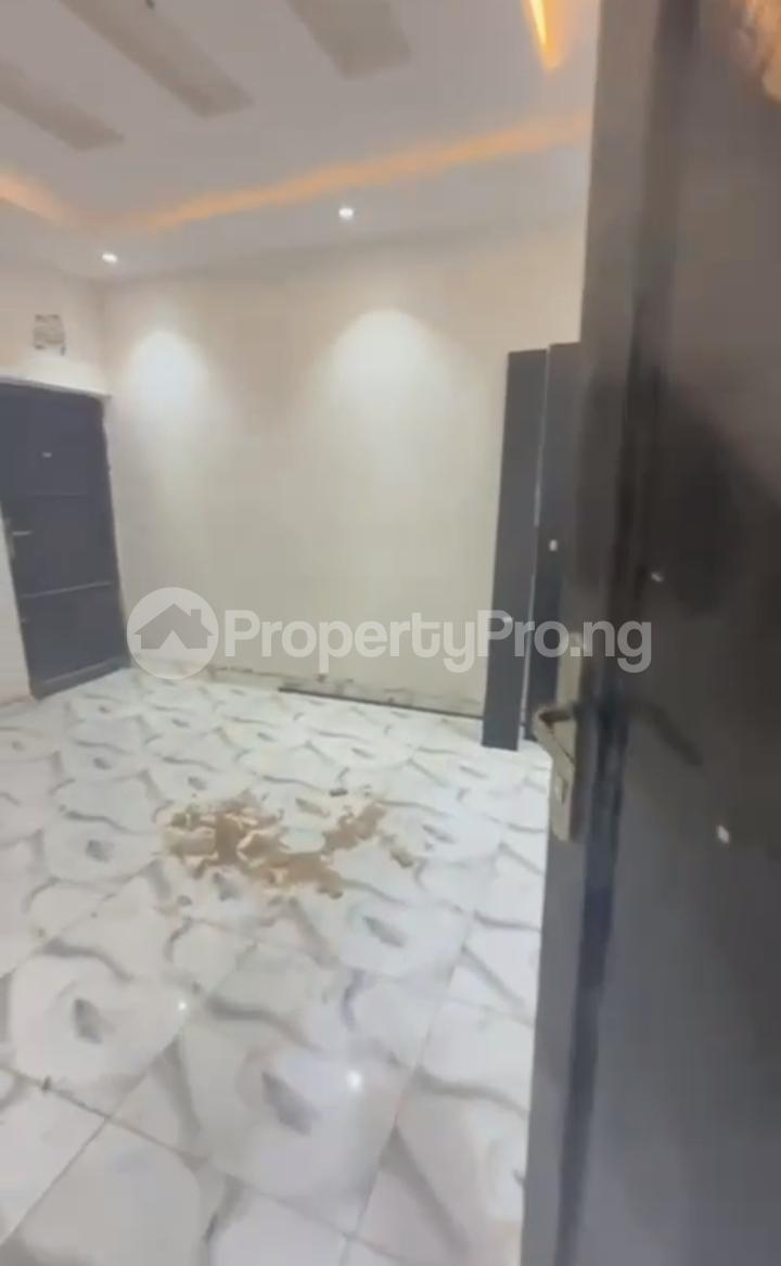 1 bedroom Flat / Apartment for rent Palmgroove Shomolu Lagos - 4