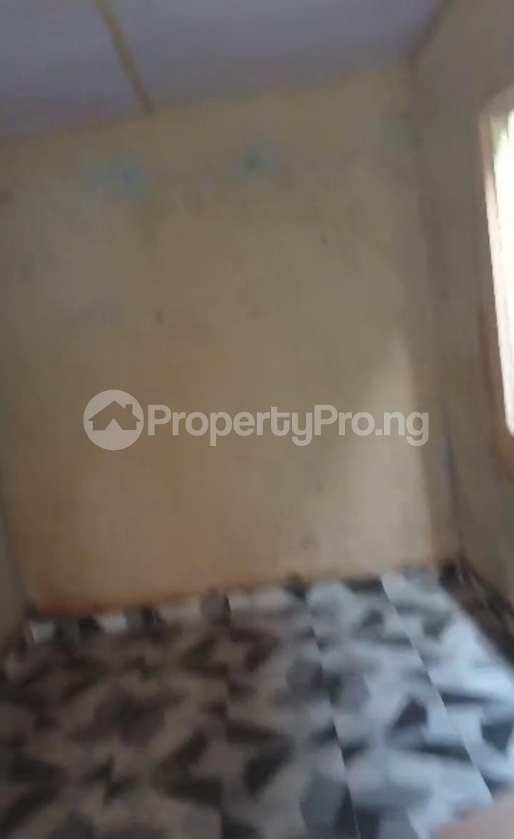1 bedroom Flat / Apartment for rent Adekunle Yaba Lagos