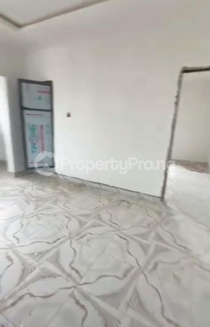 1 bedroom Flat / Apartment for rent Off Market Street Shomolu Lagos