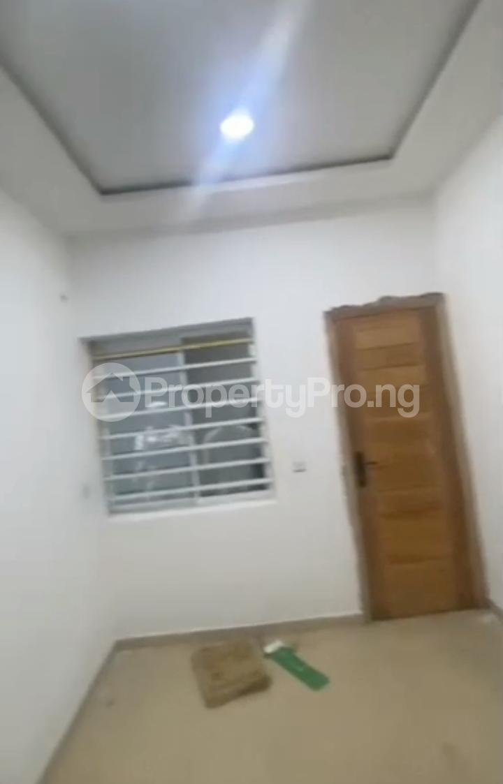 1 bedroom Flat / Apartment for rent Adekunle Yaba Lagos