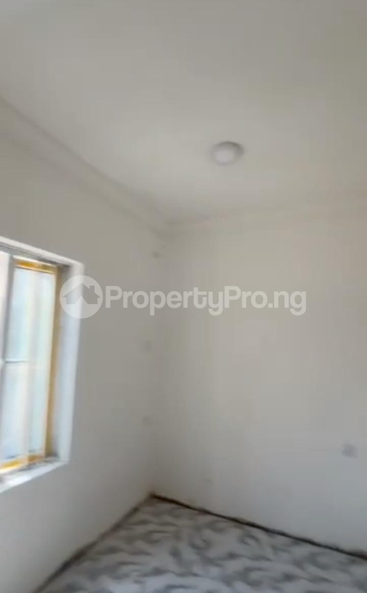 1 bedroom Flat / Apartment for rent Off Apata Shomolu Lagos