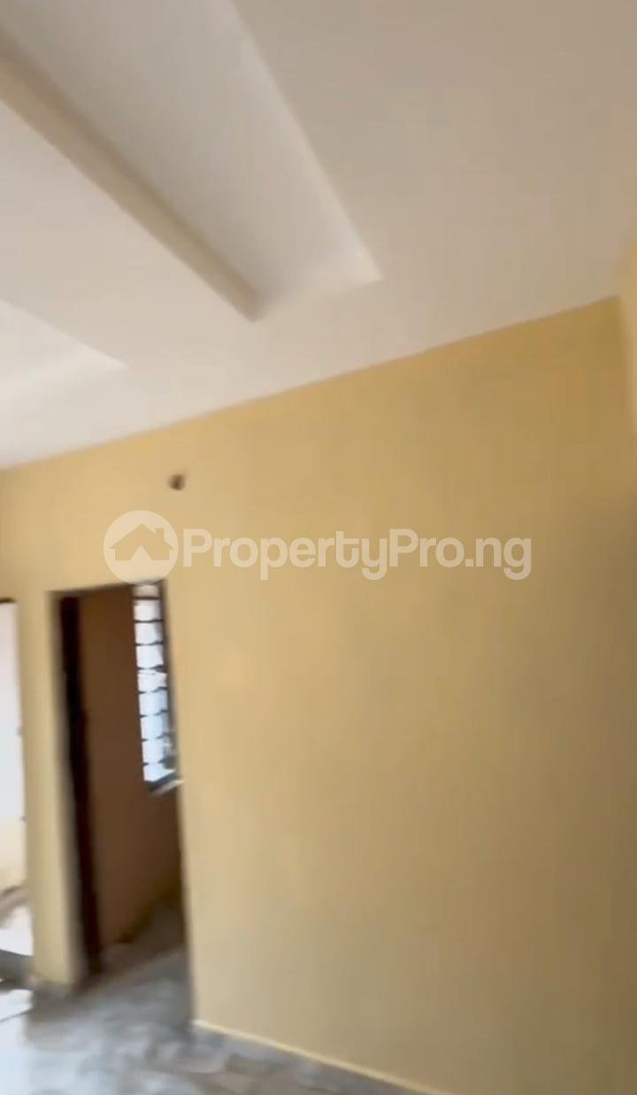 1 bedroom Flat / Apartment for rent Akoka Yaba Lagos