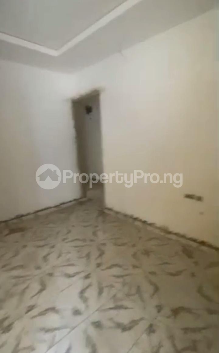 1 bedroom Flat / Apartment for rent Akoka Yaba Lagos - 3