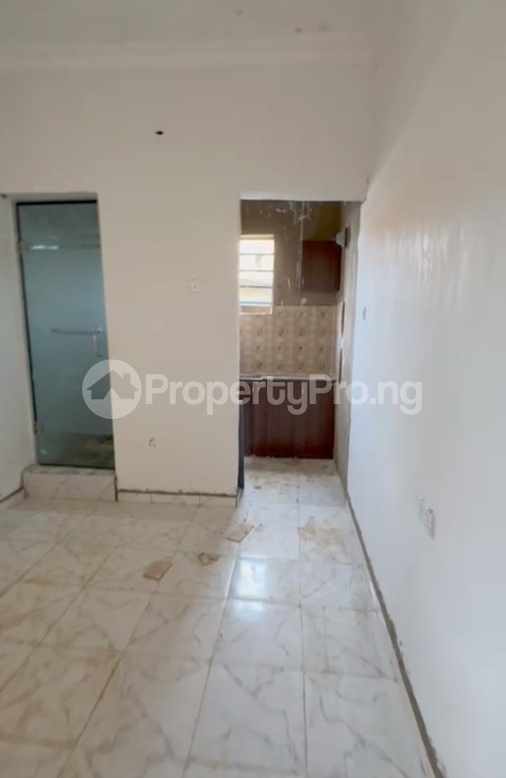 1 bedroom Flat / Apartment for rent Akoka Yaba Lagos
