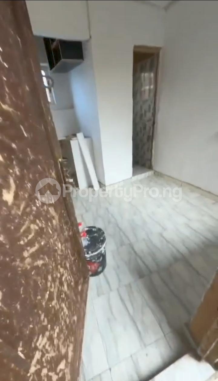 1 bedroom Flat / Apartment for rent Off Fadipe Shomolu Lagos