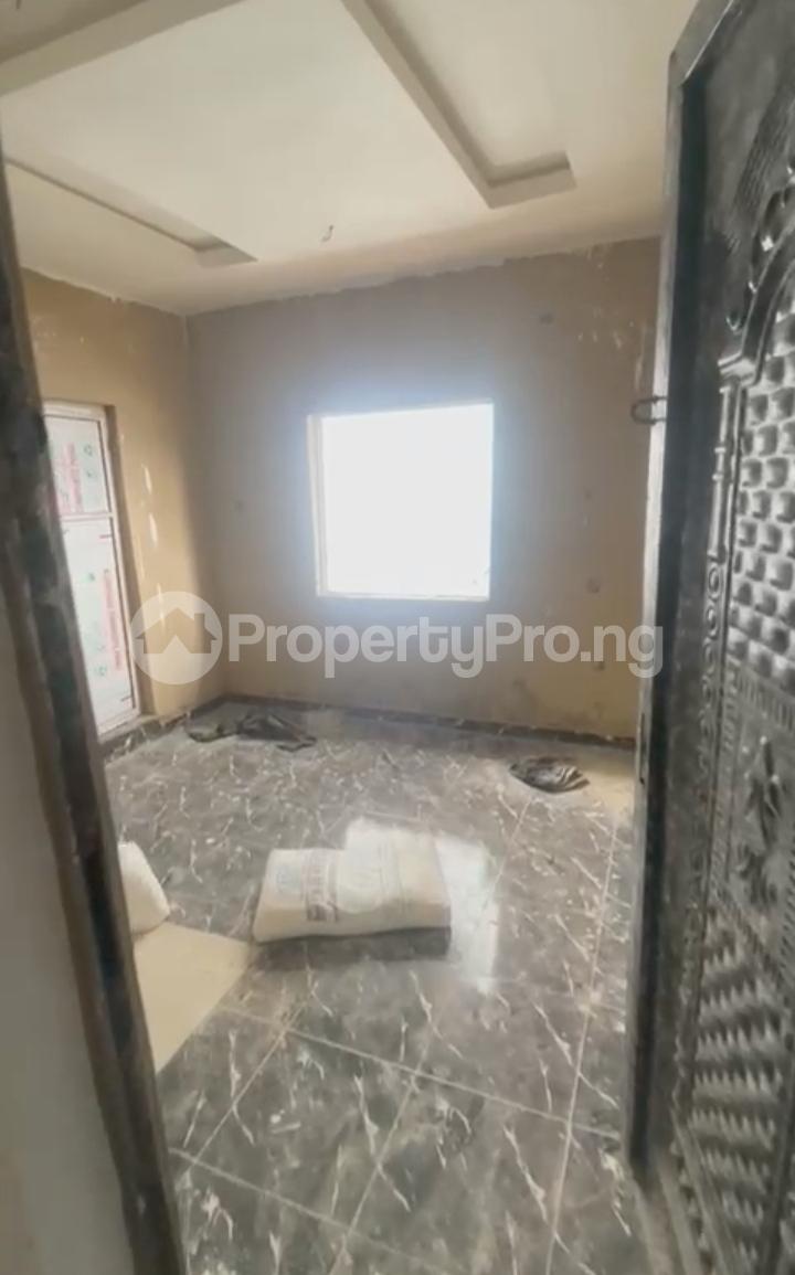 1 bedroom Flat / Apartment for rent Bajulaye Road Shomolu Lagos