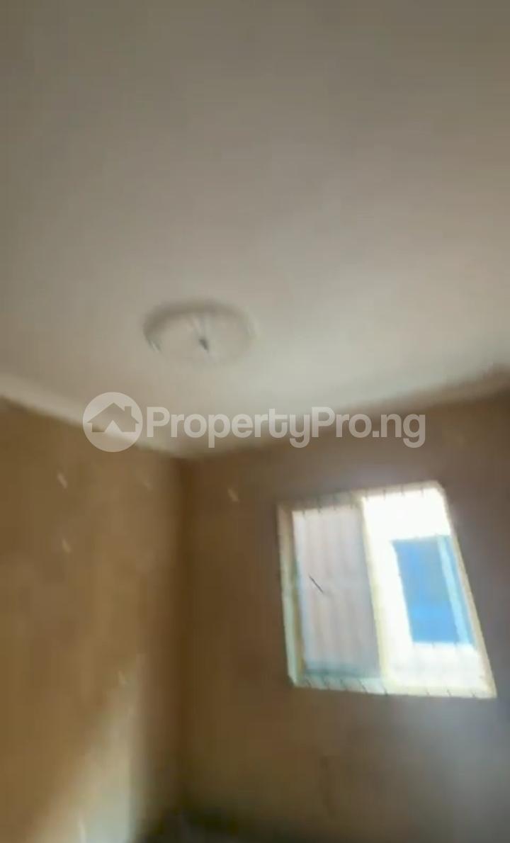 1 bedroom Flat / Apartment for rent Fatai Atere Mushin Lagos