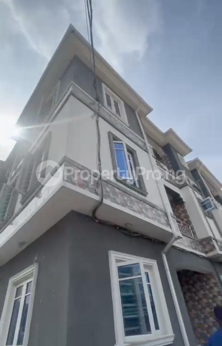 1 bedroom Flat / Apartment for rent Iwaya Yaba Lagos