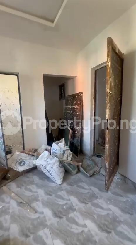 1 bedroom Flat / Apartment for rent Off Pedro Road, Ladilak, Lagos Shomolu Lagos