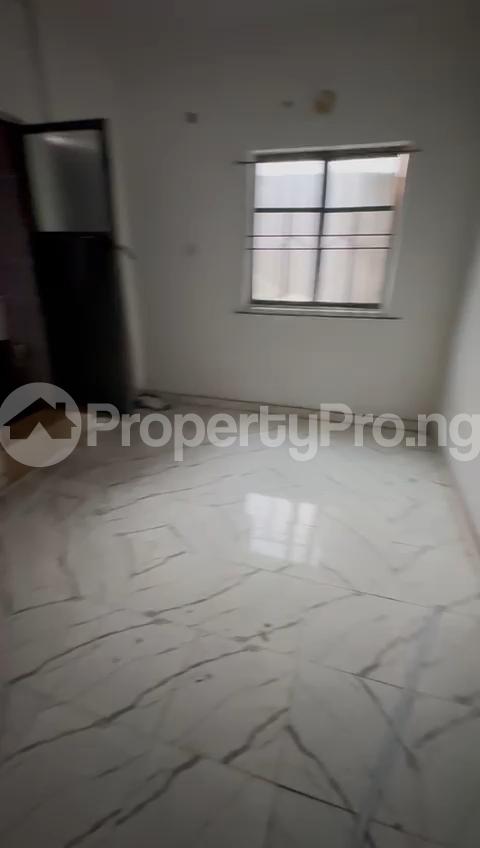 1 bedroom Flat / Apartment for rent Off Market Street, Shomolu, Lagos Shomolu Lagos