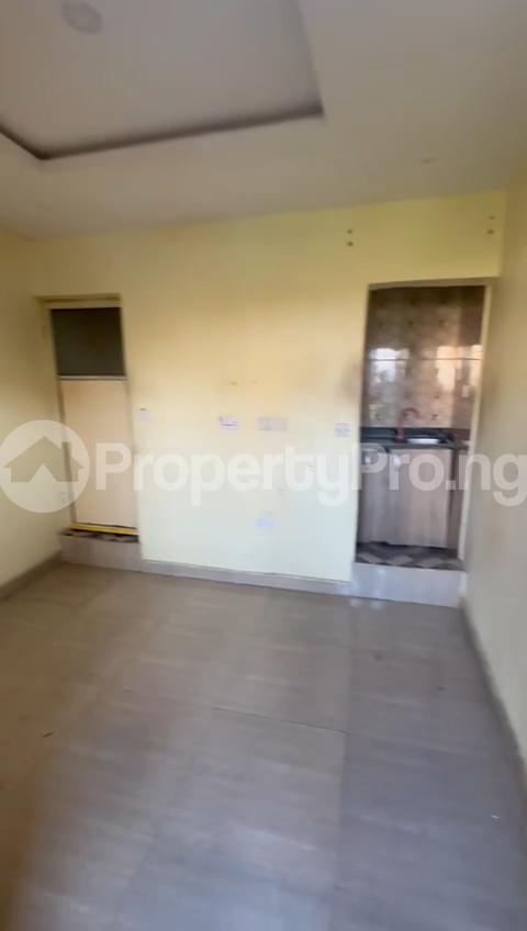 1 bedroom Flat / Apartment for rent Off Igbobi Road, Shomolu Shomolu Lagos - 0