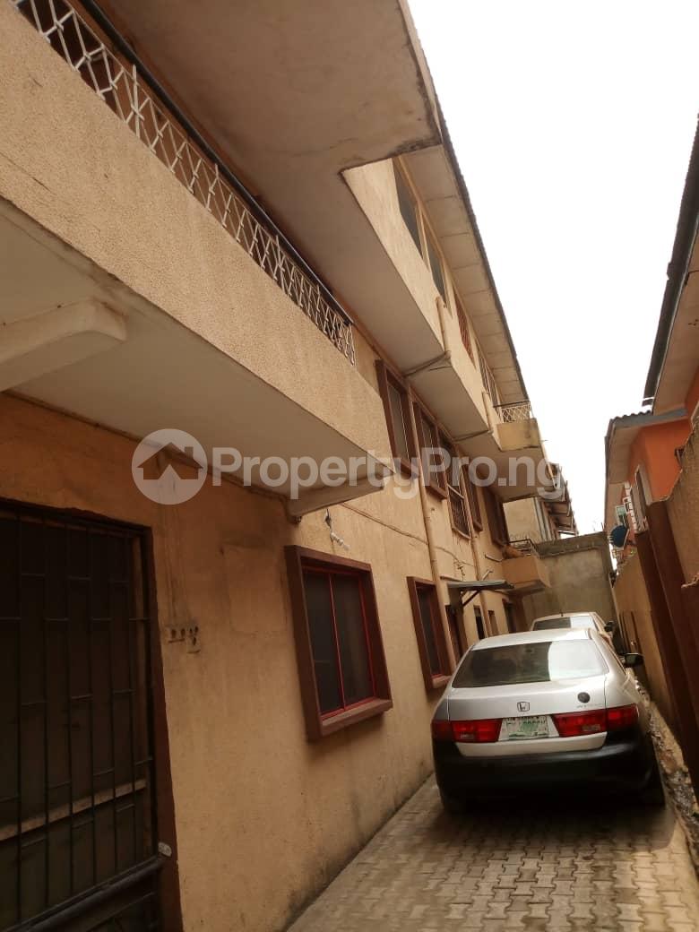 3 bedroom Flat / Apartment for rent Off Pako Chemist Akoka Akoka Yaba Lagos