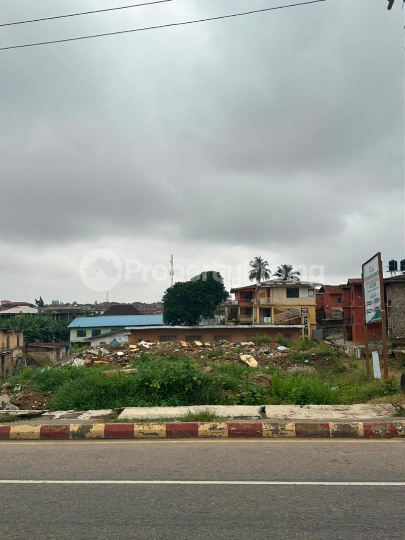 Land for sale Queen Elizabeth Road, Total Garden, Agodi Ibadan Oyo