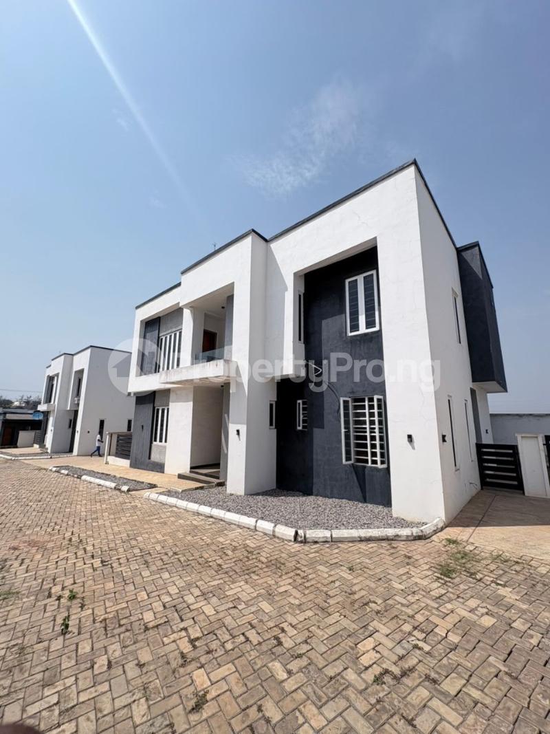 4 bedroom House for rent Carlton Gate Estate, Off Kolapo Ishola Gra Akobo Ibadan Oyo