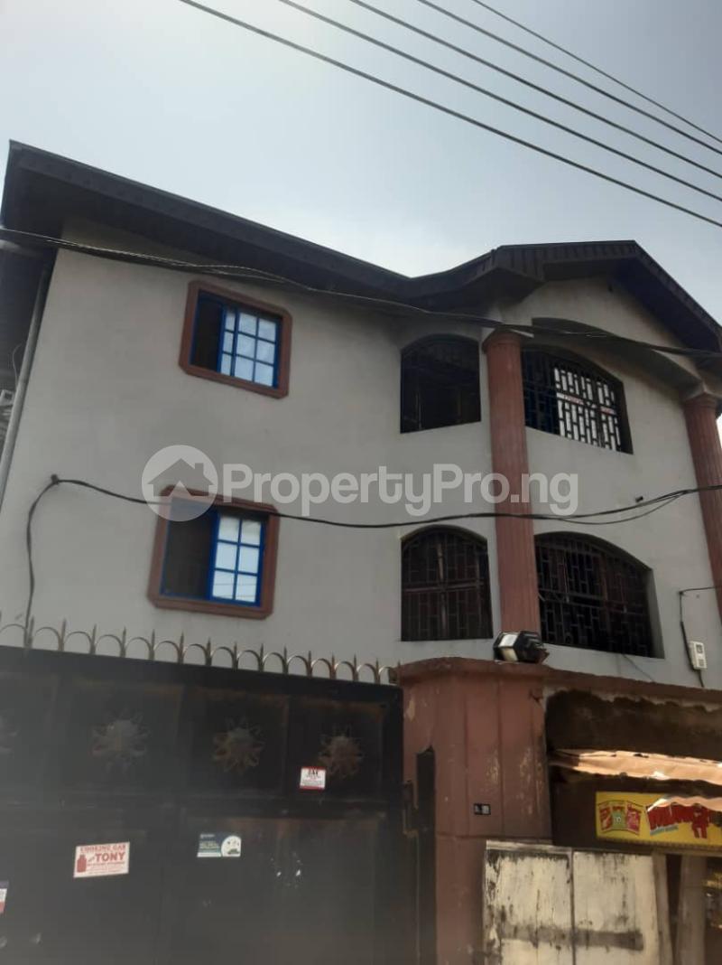 3 bedroom Flat / Apartment for rent Close To Ikorodu Road Onipanu Shomolu Lagos