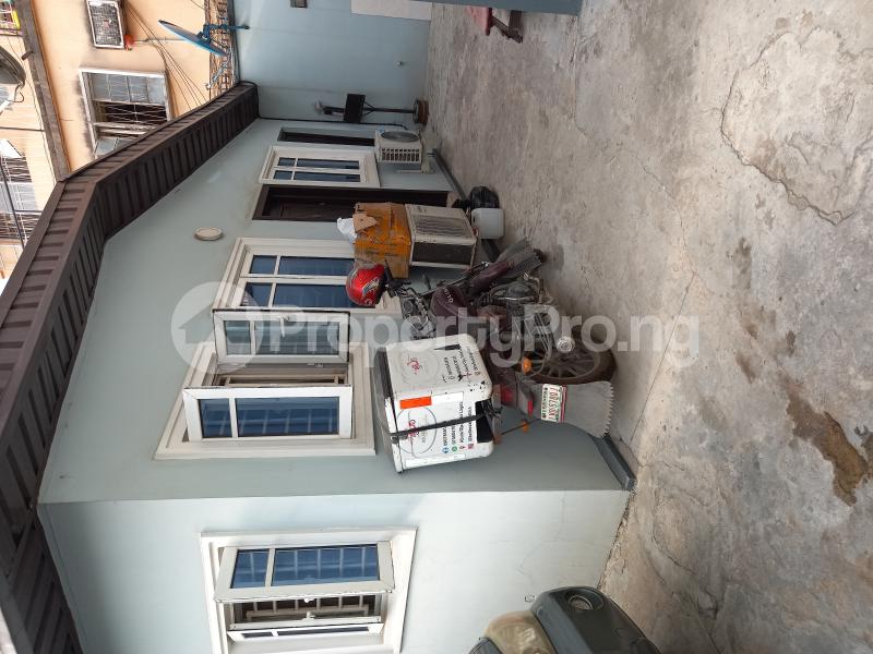 1 bedroom Flat / Apartment for rent Off Moris Street Abule-Oja Yaba Lagos