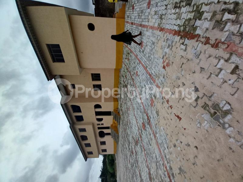 3 bedroom Flat / Apartment for rent Off Ikorodu Road Obanikoro Shomolu Lagos