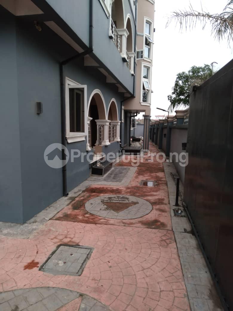 3 bedroom Flat / Apartment for rent Off Western Avenue Alaka/Iponri Surulere Lagos - 0