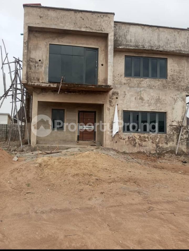 5 bedroom House for sale Airport Road Lugbe Abuja