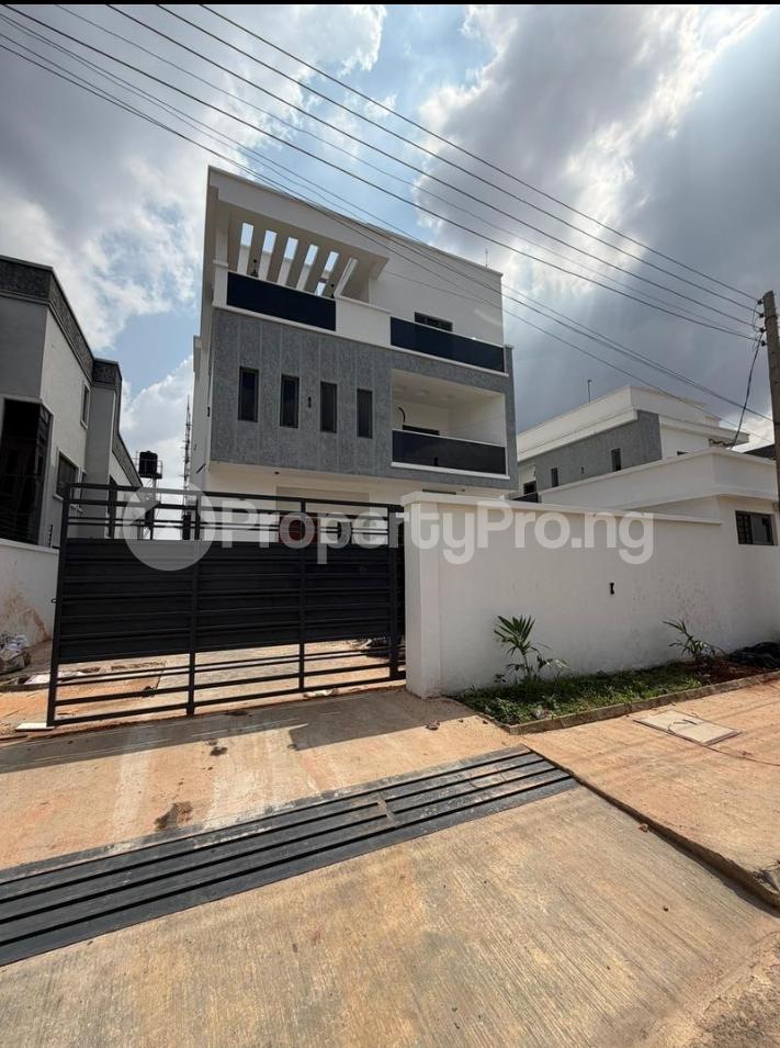 5 bedroom House for sale Kolapo Ishola Gra Akobo Ibadan Oyo