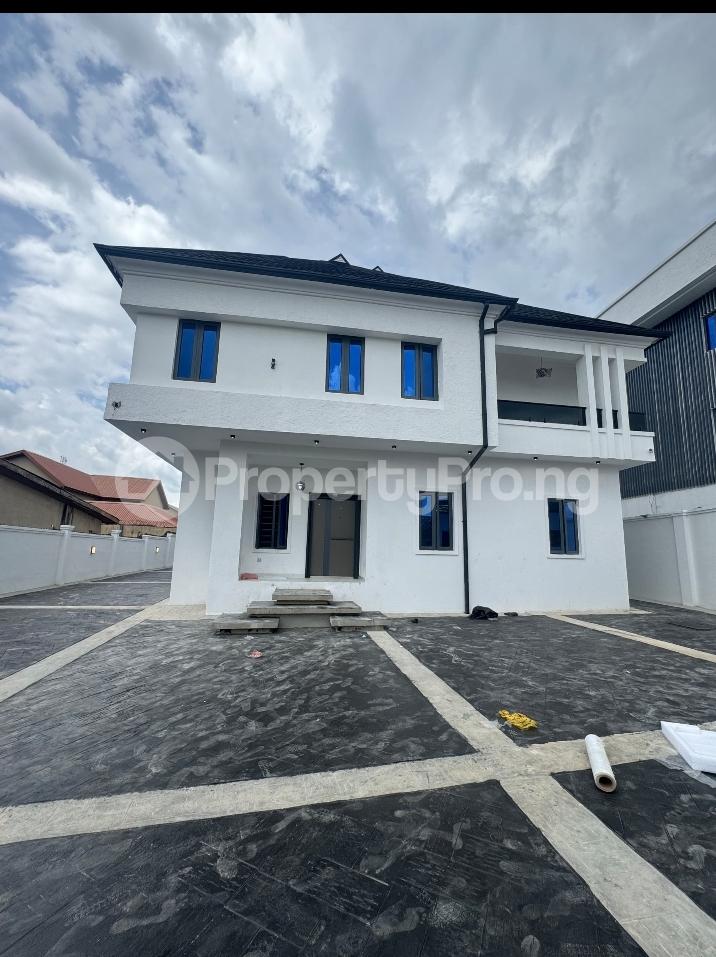 5 bedroom House for sale Yemoja Avenue Oluyole Estate Ibadan Oyo