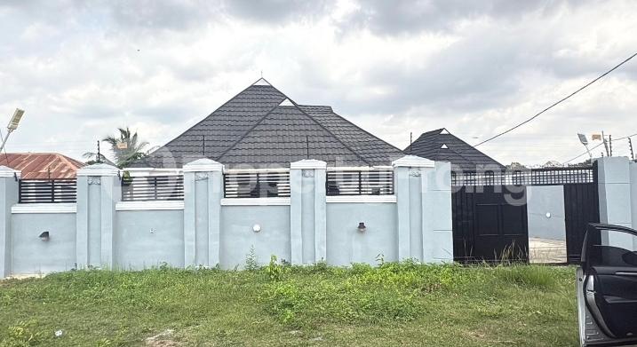 4 bedroom House for sale Elewuro Akobo Ibadan Oyo
